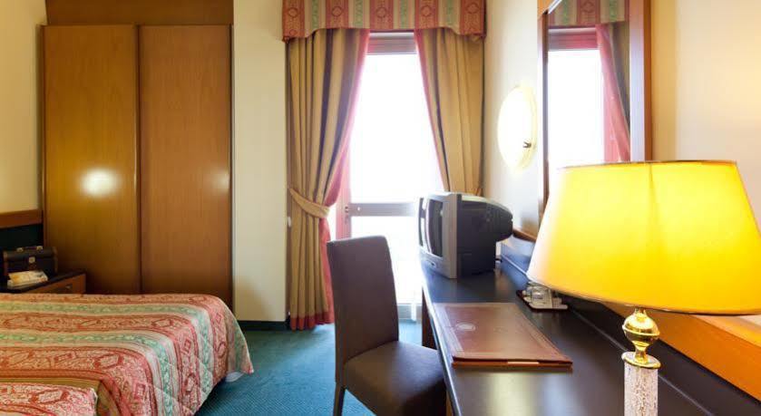 Hotel Metropole Abano Terme Buitenkant foto